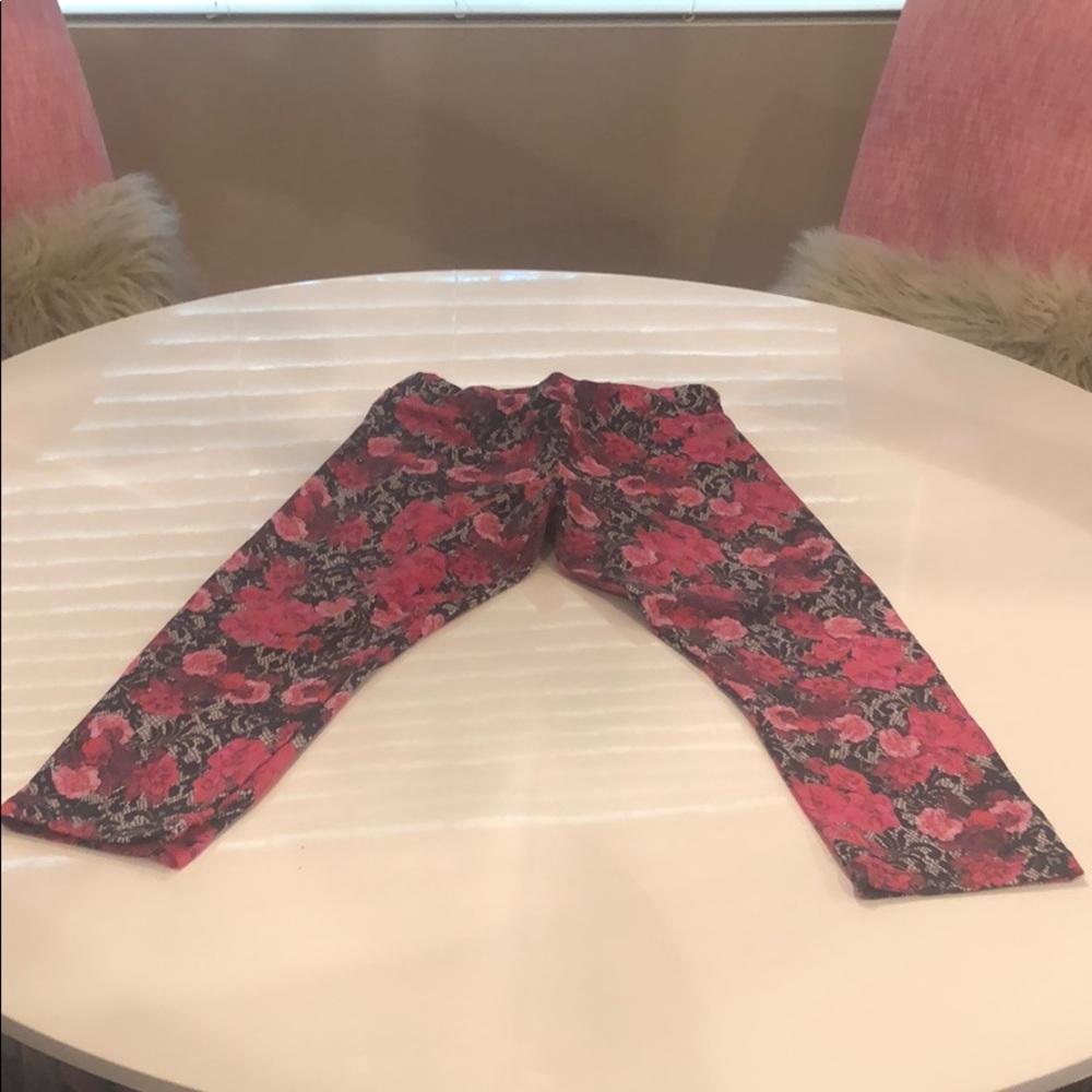 Lorna Jane flowers & lace workout leggings